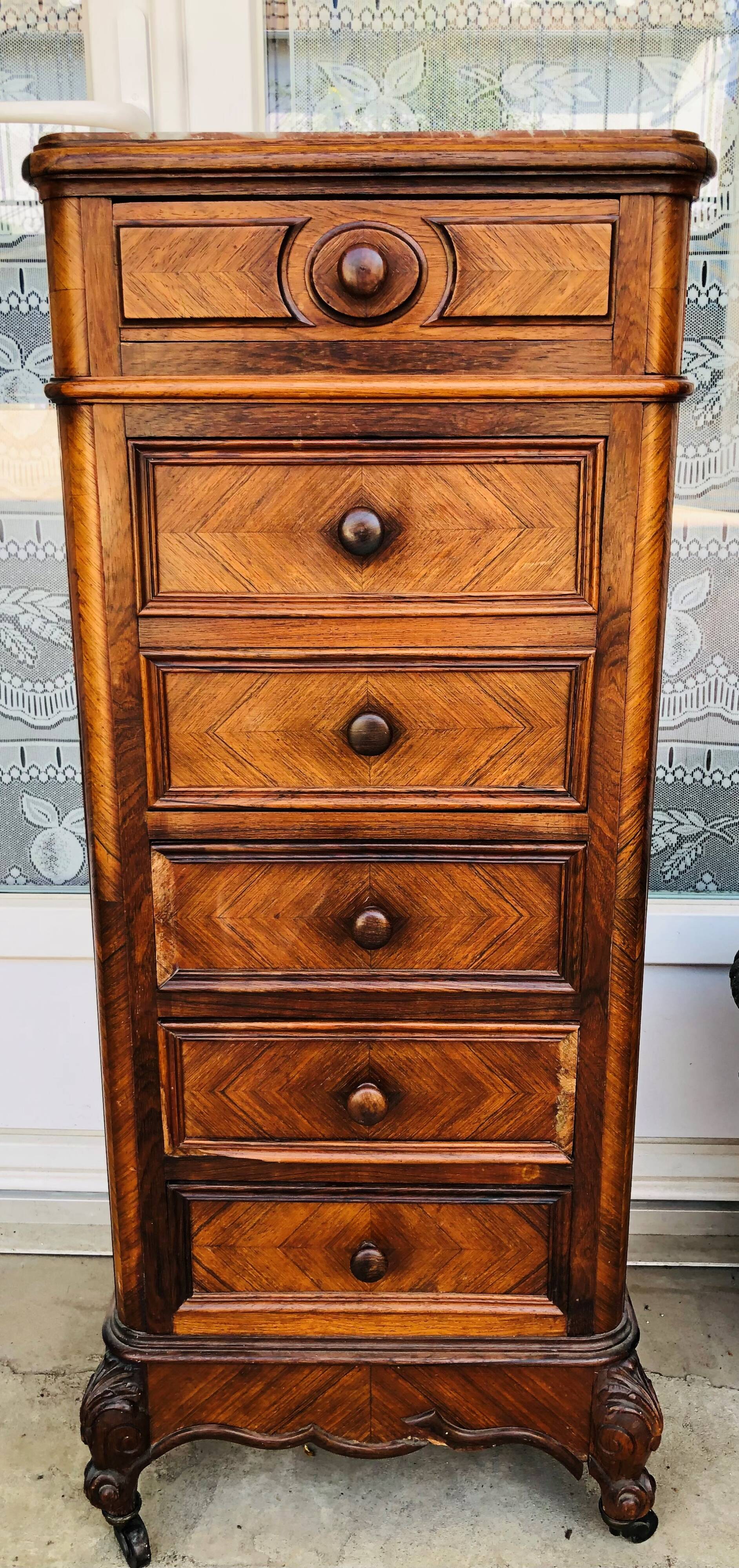 Bedside above marble with a niche and 4 drawers