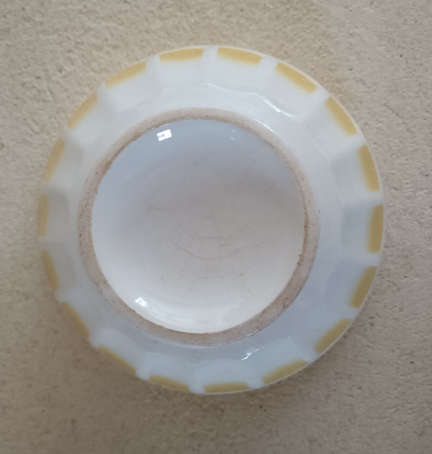 Faceted iron earth bowl