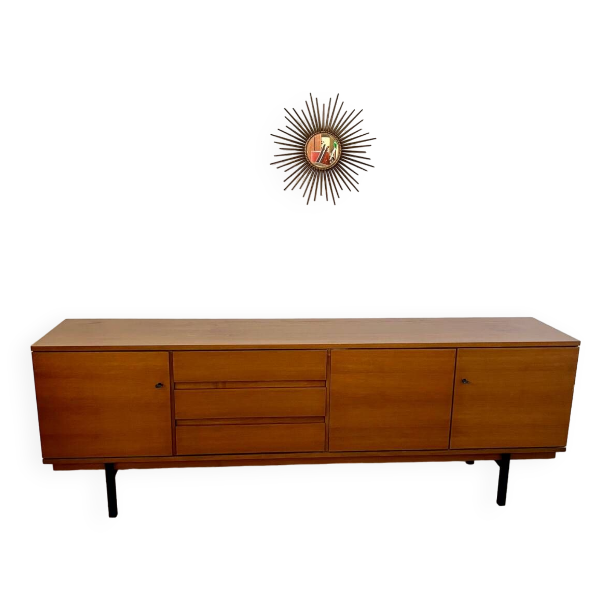 Ancienne enfilade vintage style scandinave design des années 60 bois pied métal