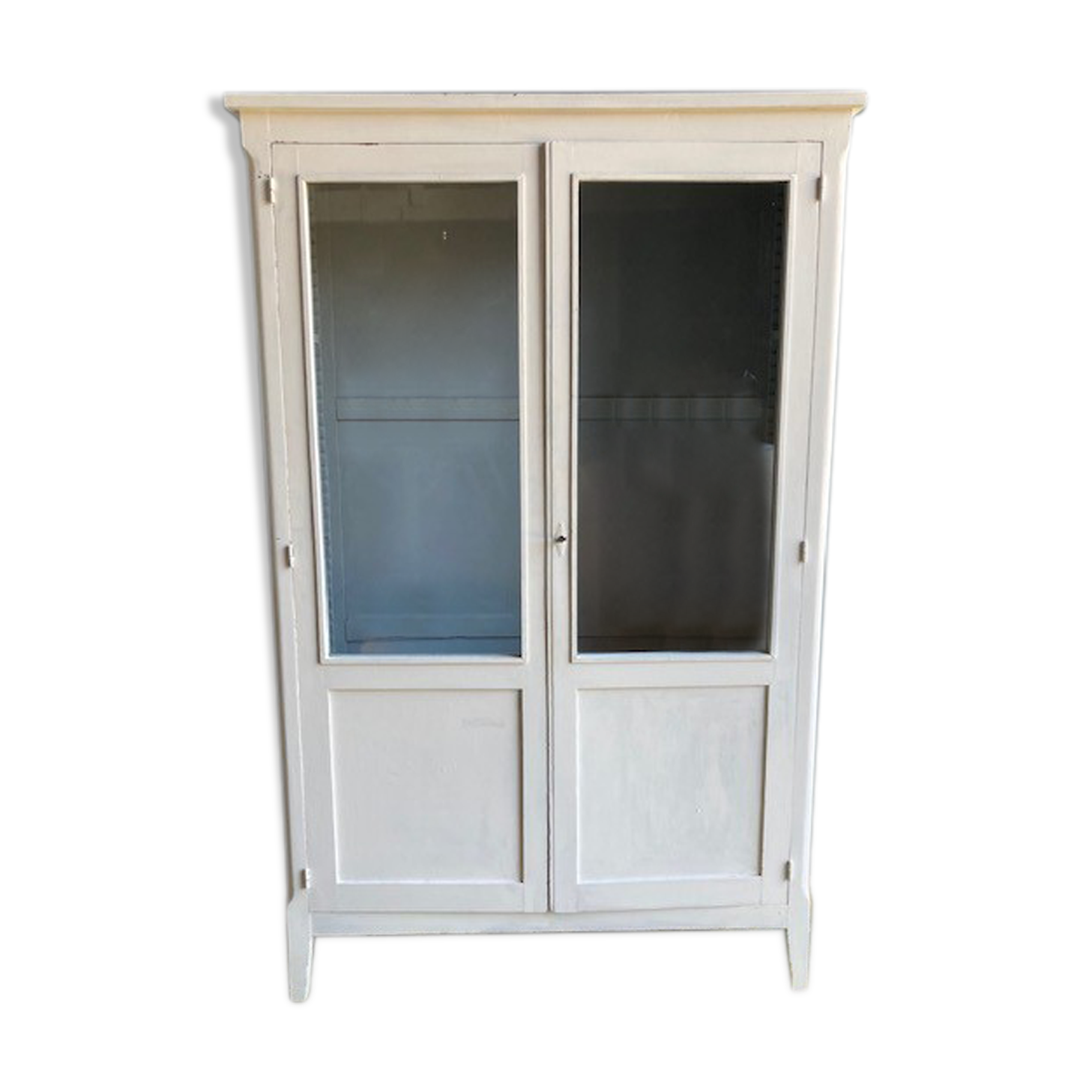 Parisian wardrobe cream showcase