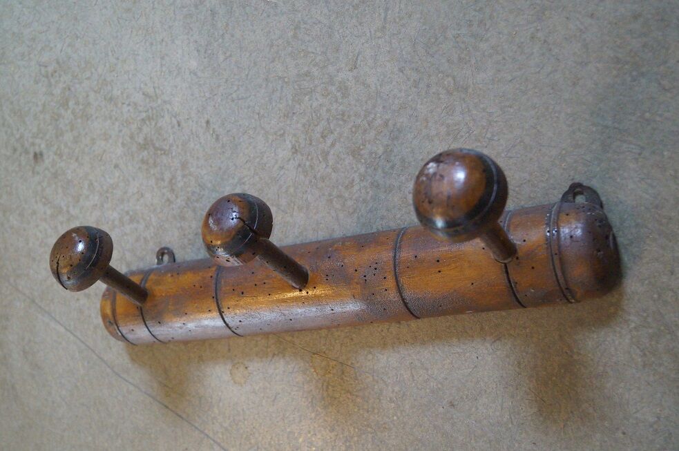 Wall coat holder 1900