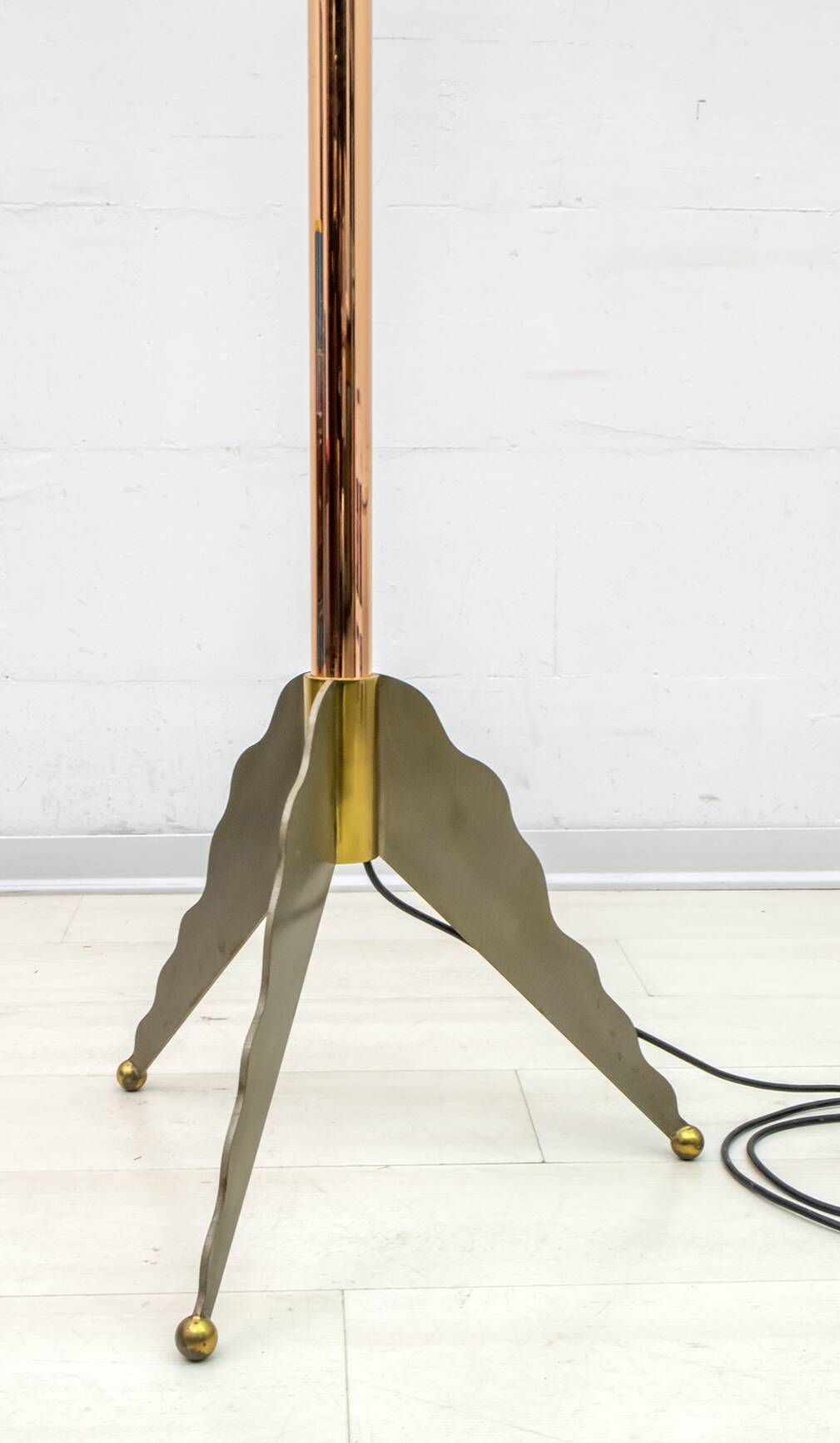 Relco Milano Modernist Italian Murano Glass and Brass Floor Lamp, 1980s