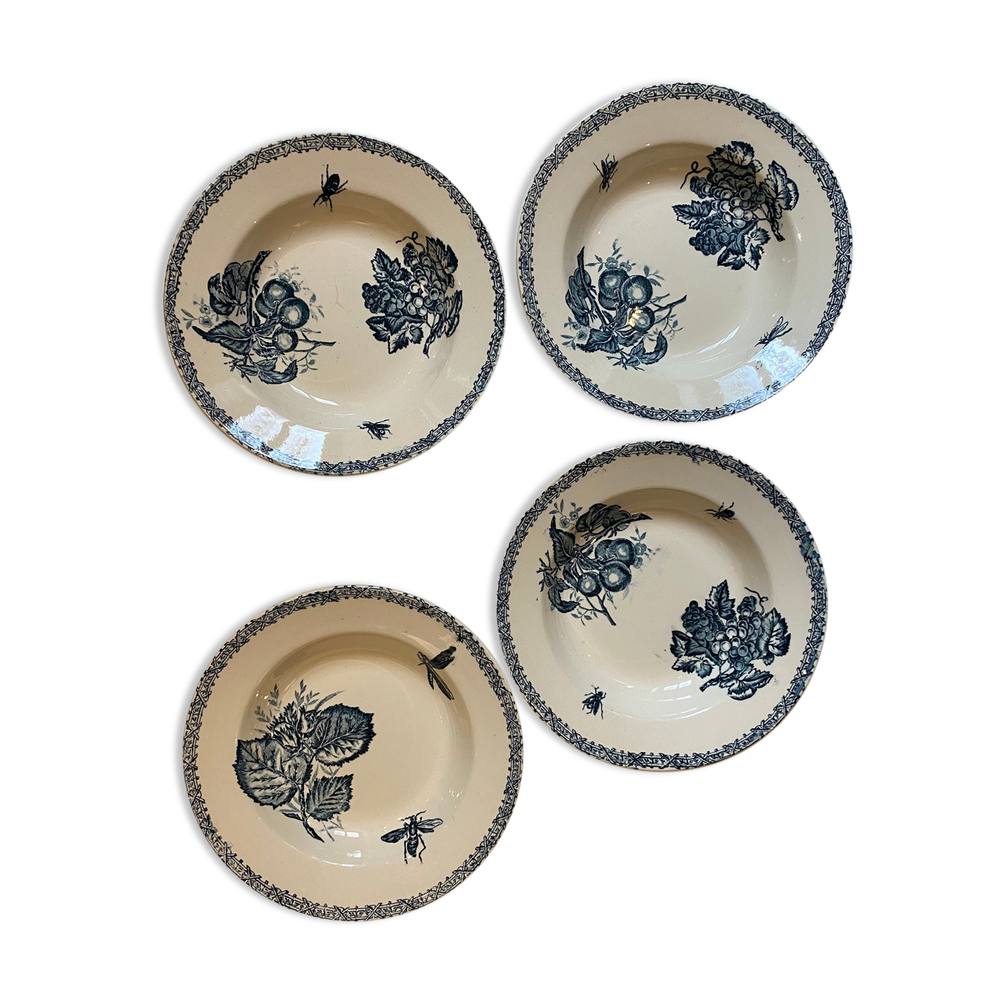 Set of 4 hollow plates, insect and fruit decorations, Manufacture Choisy le Roi, Terre de fer