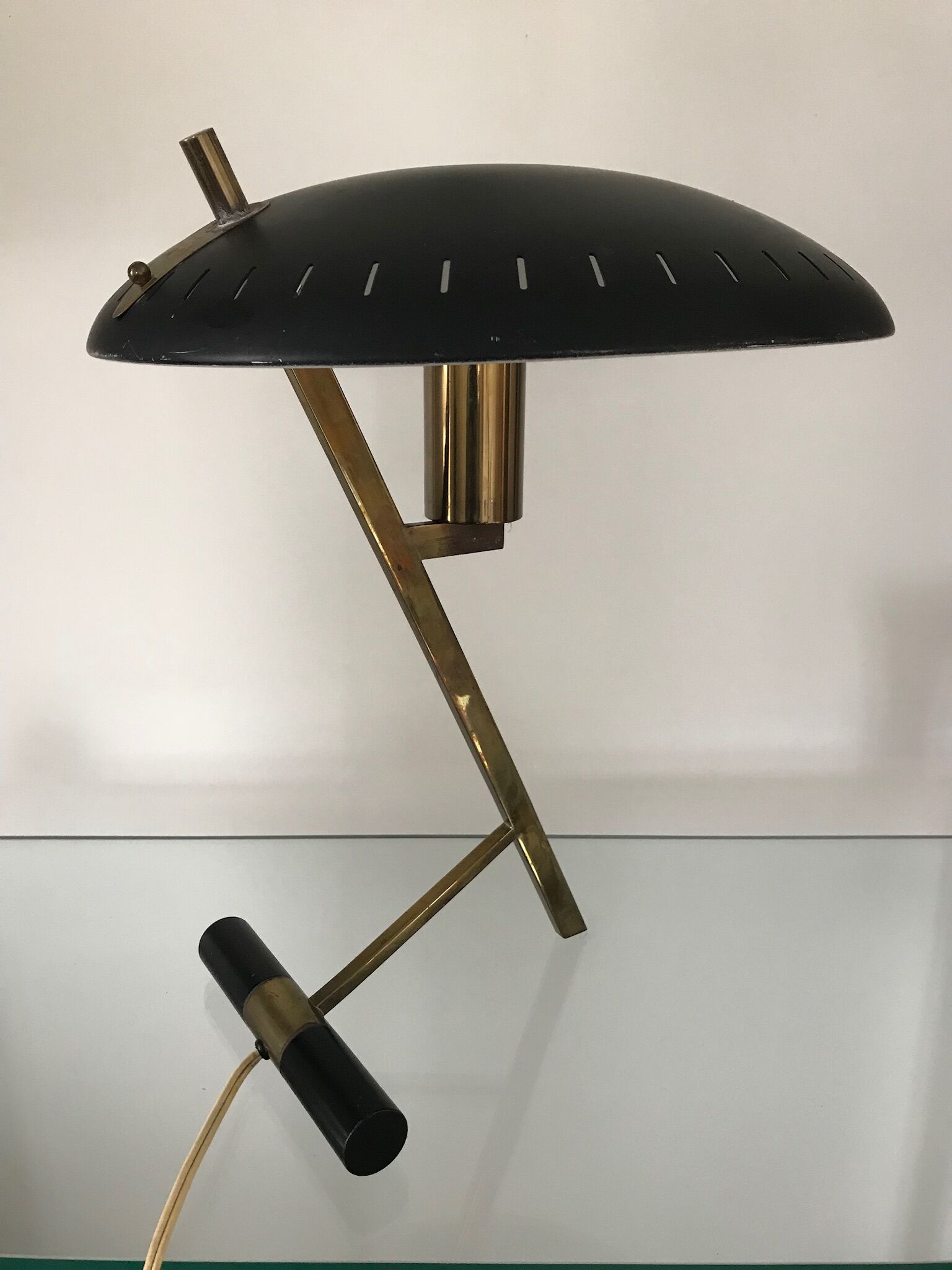 Lampe Z Louis kalff sesign des années 60