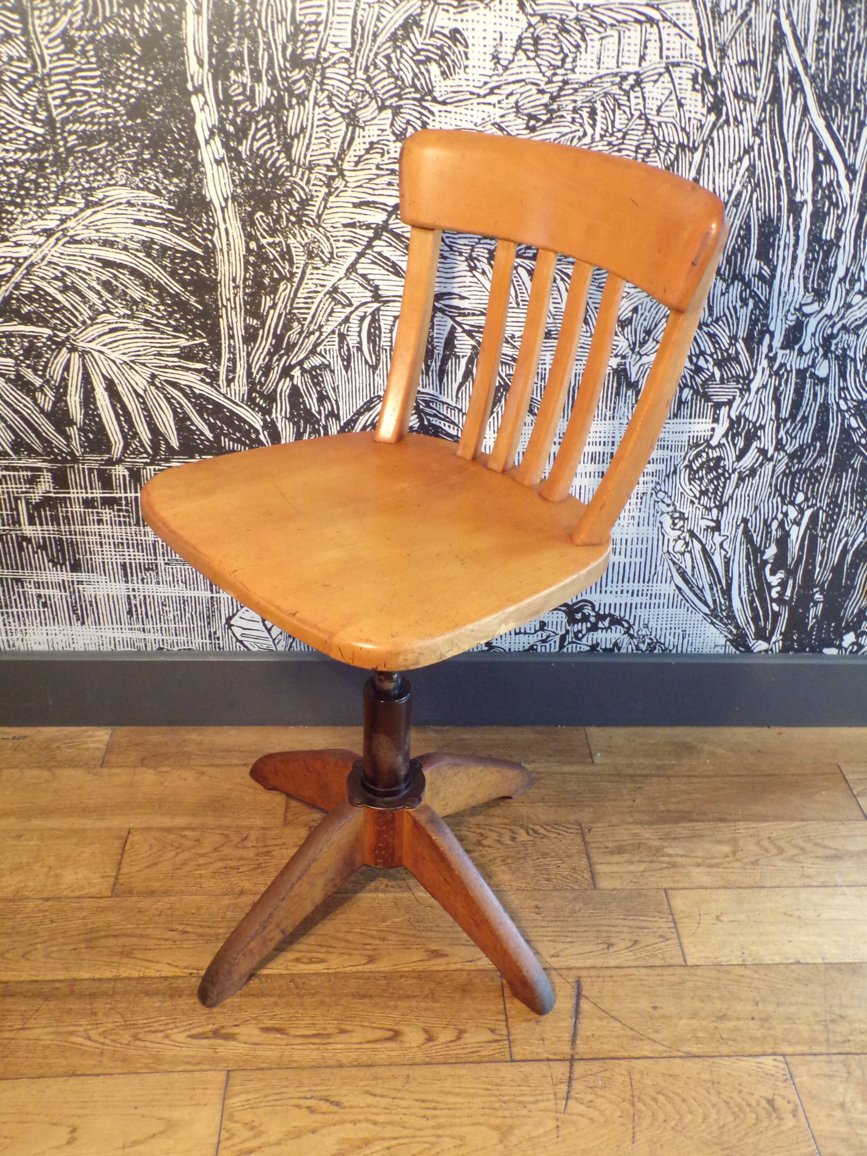 Stoll Giroflex American Swivel Chair