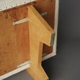 Canapé compact de style néerlandais avec base en bois. Années 1960.