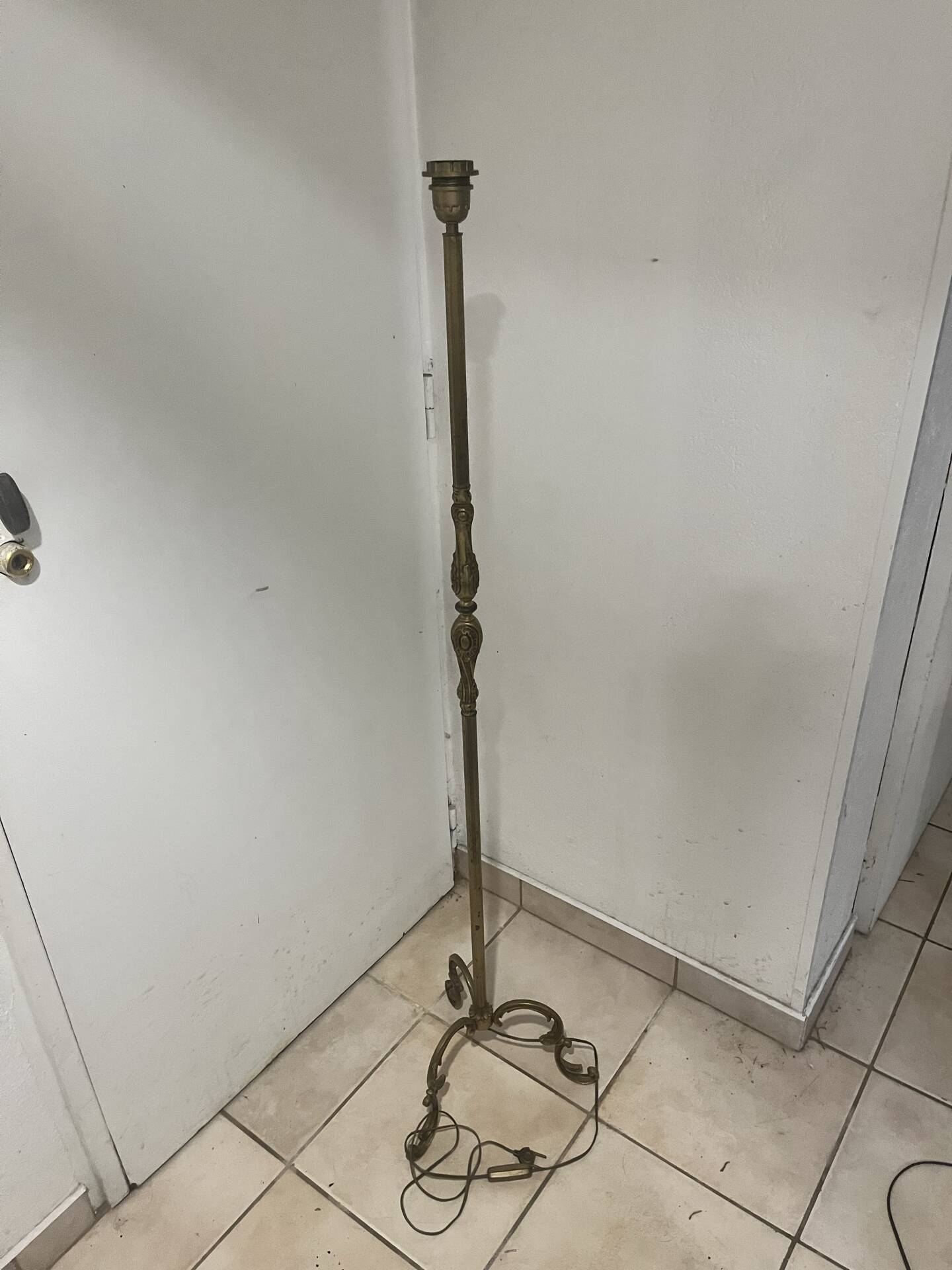 Vintage floor lamp in brass / bronze - Classic style / Lo