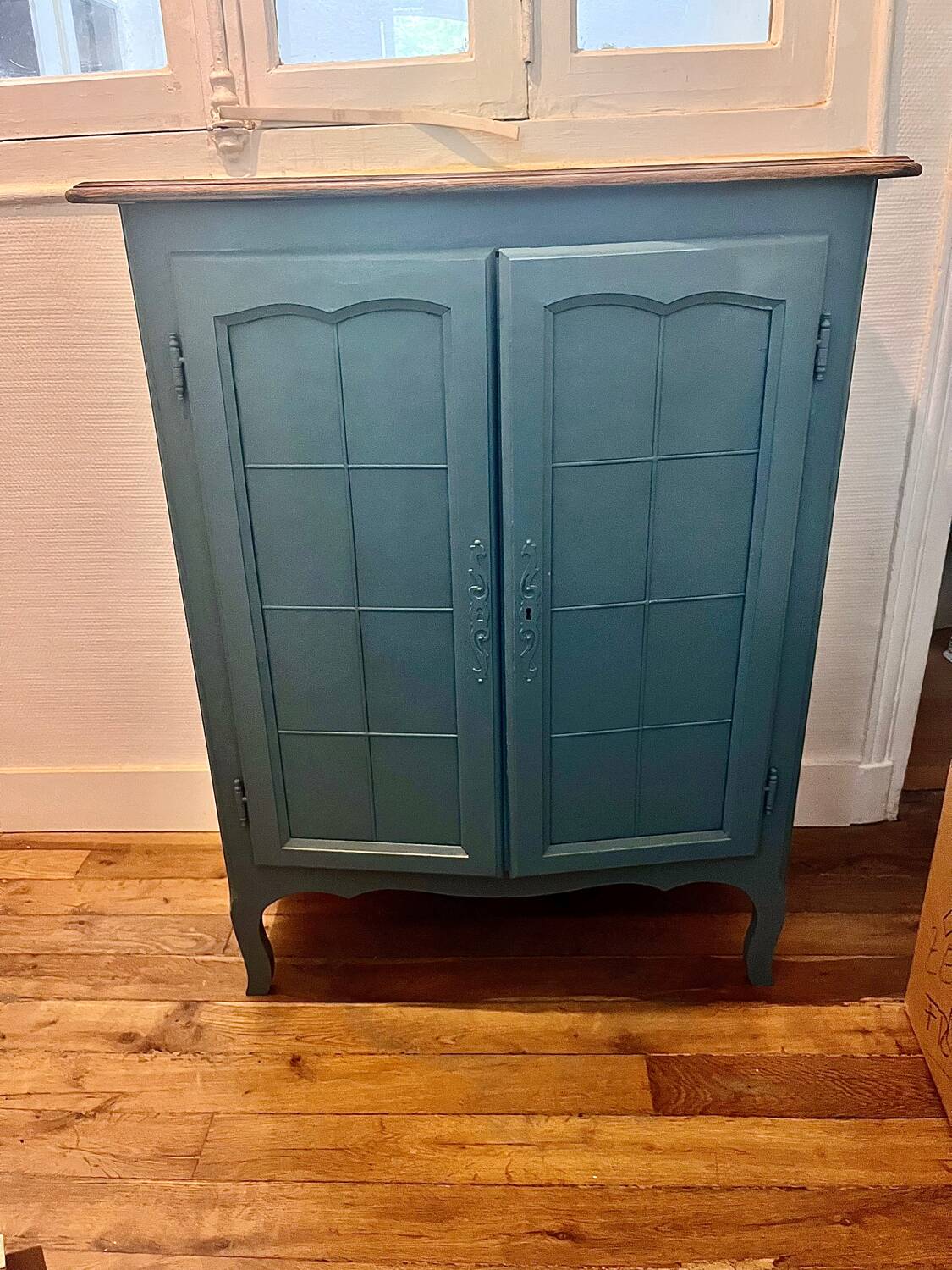 Blue Parisian Buffet