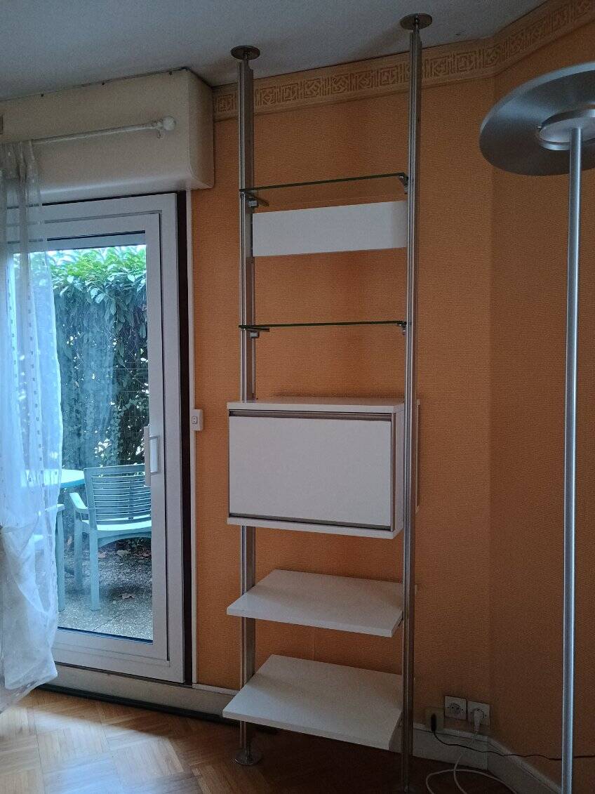 EFA wall shelves system-Design Gorges Friedman – "Potelets" range