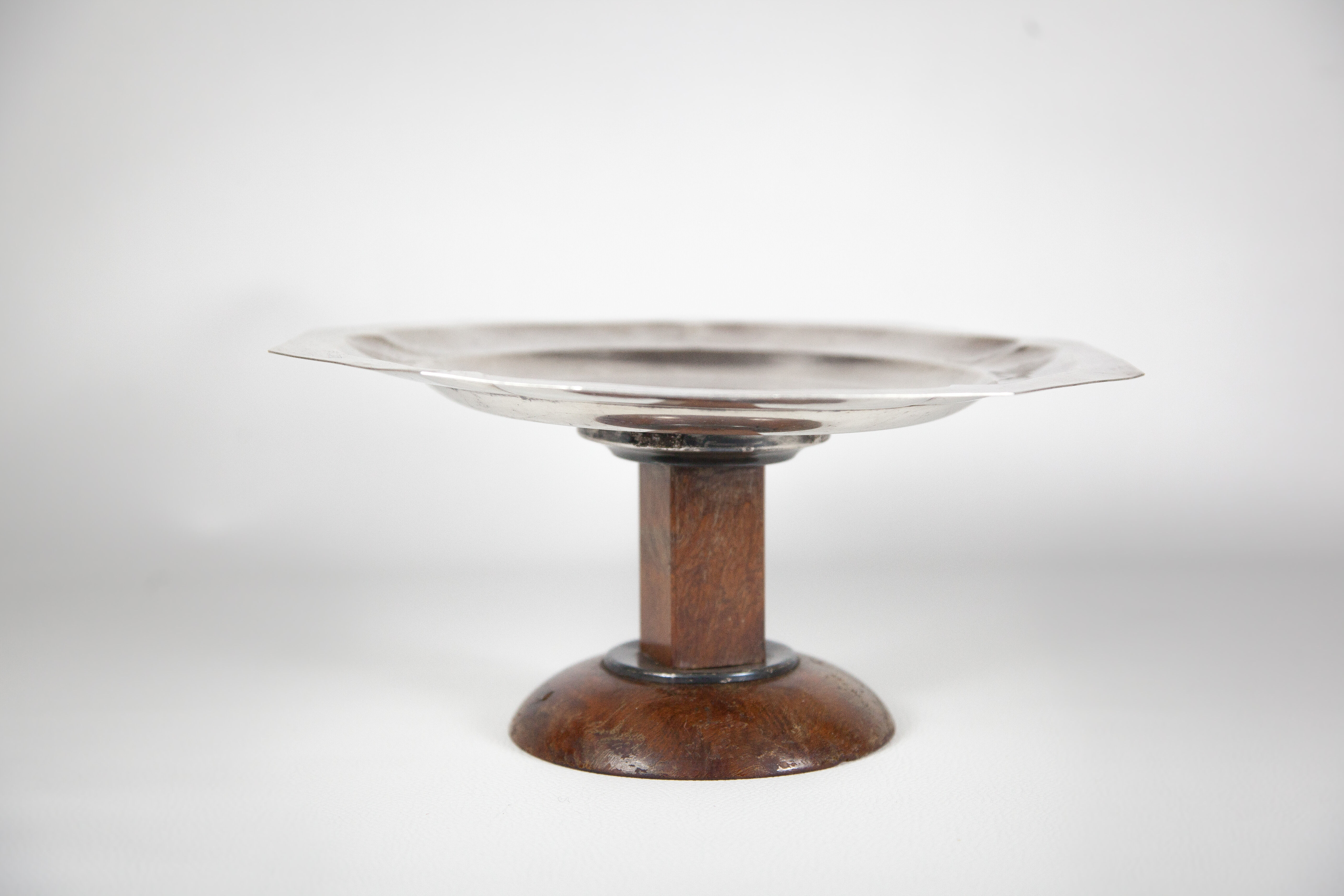 Art Deco cup