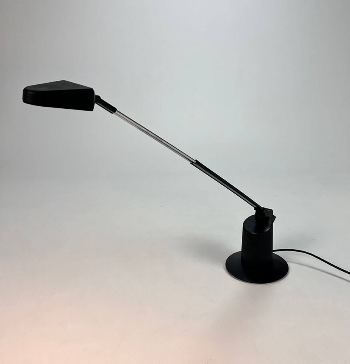 Dutch postmodern halogen desk lamp, 1980s