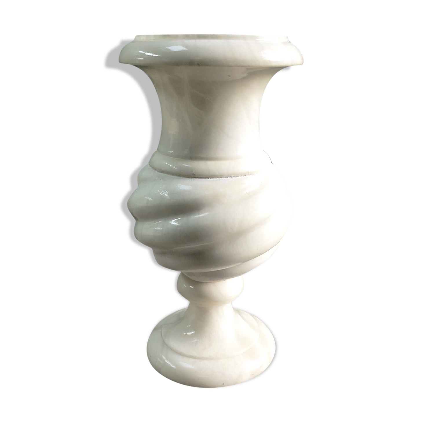 Twisted alabaster lamp