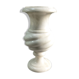 Twisted alabaster lamp