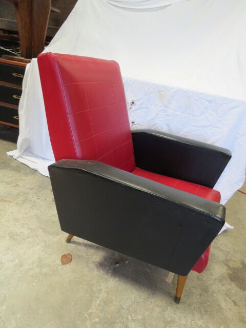 Fauteuil skai rouge et noir vintage