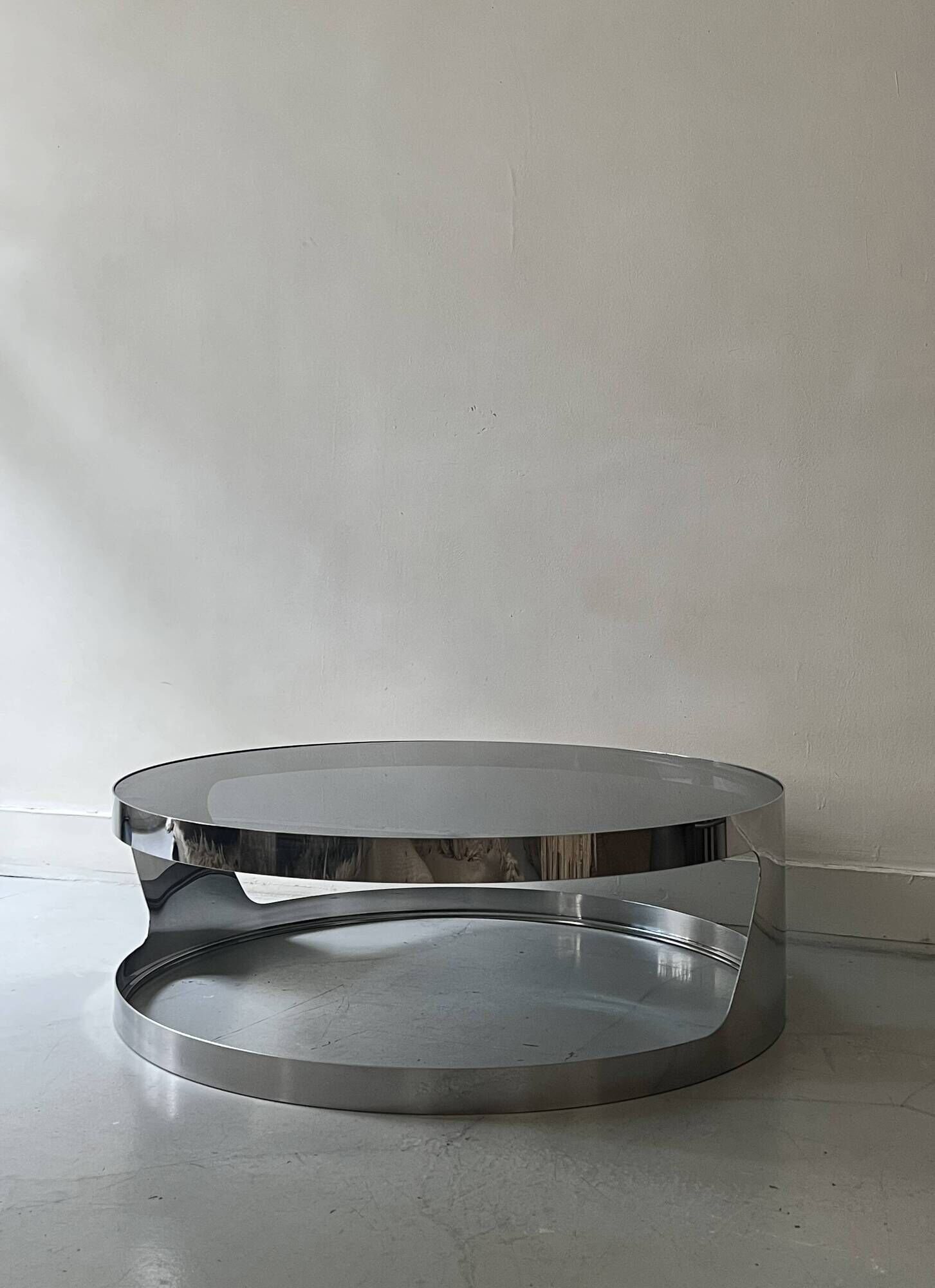 Italian round coffee table in chromed metal & smoked glass, 1970s design