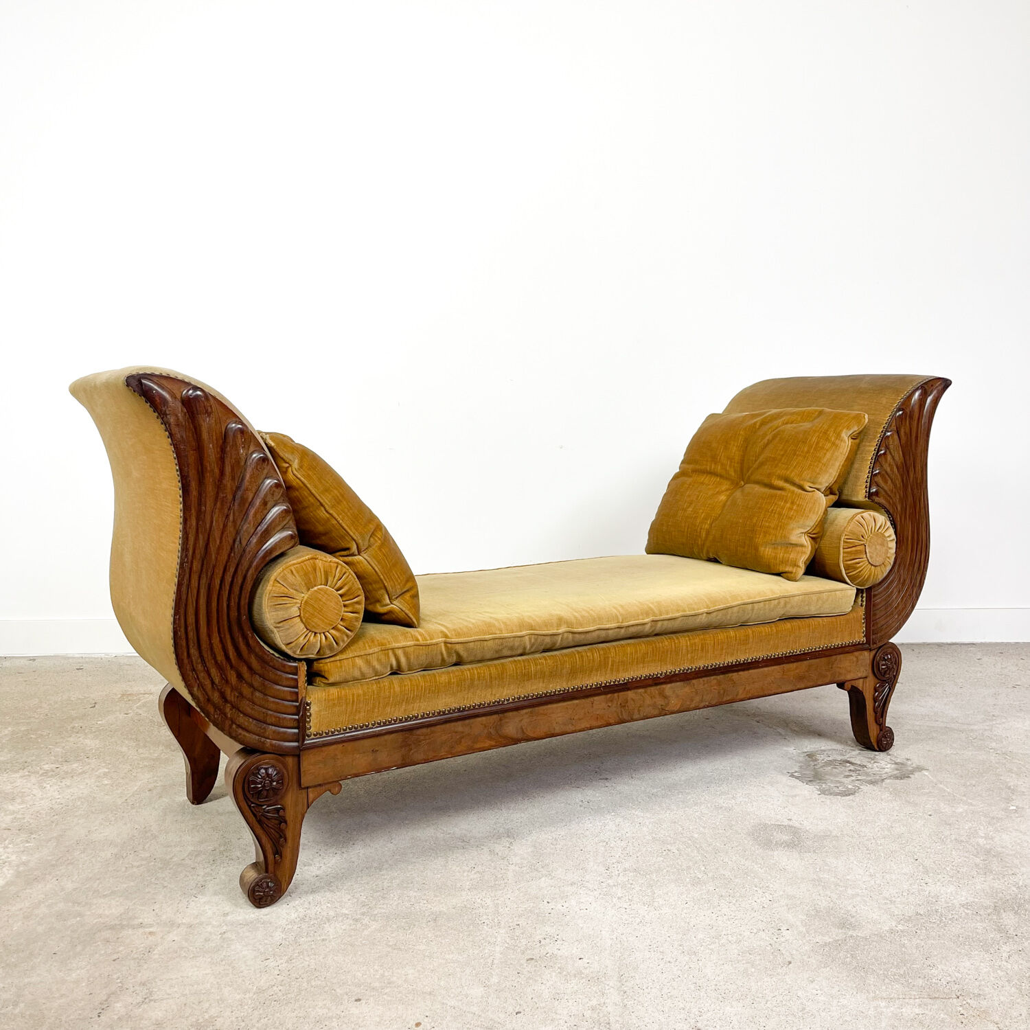 Antique french empire daybed with original velvet upholstery