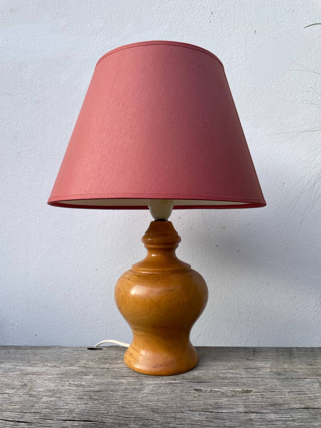 Lampe en bois tourné