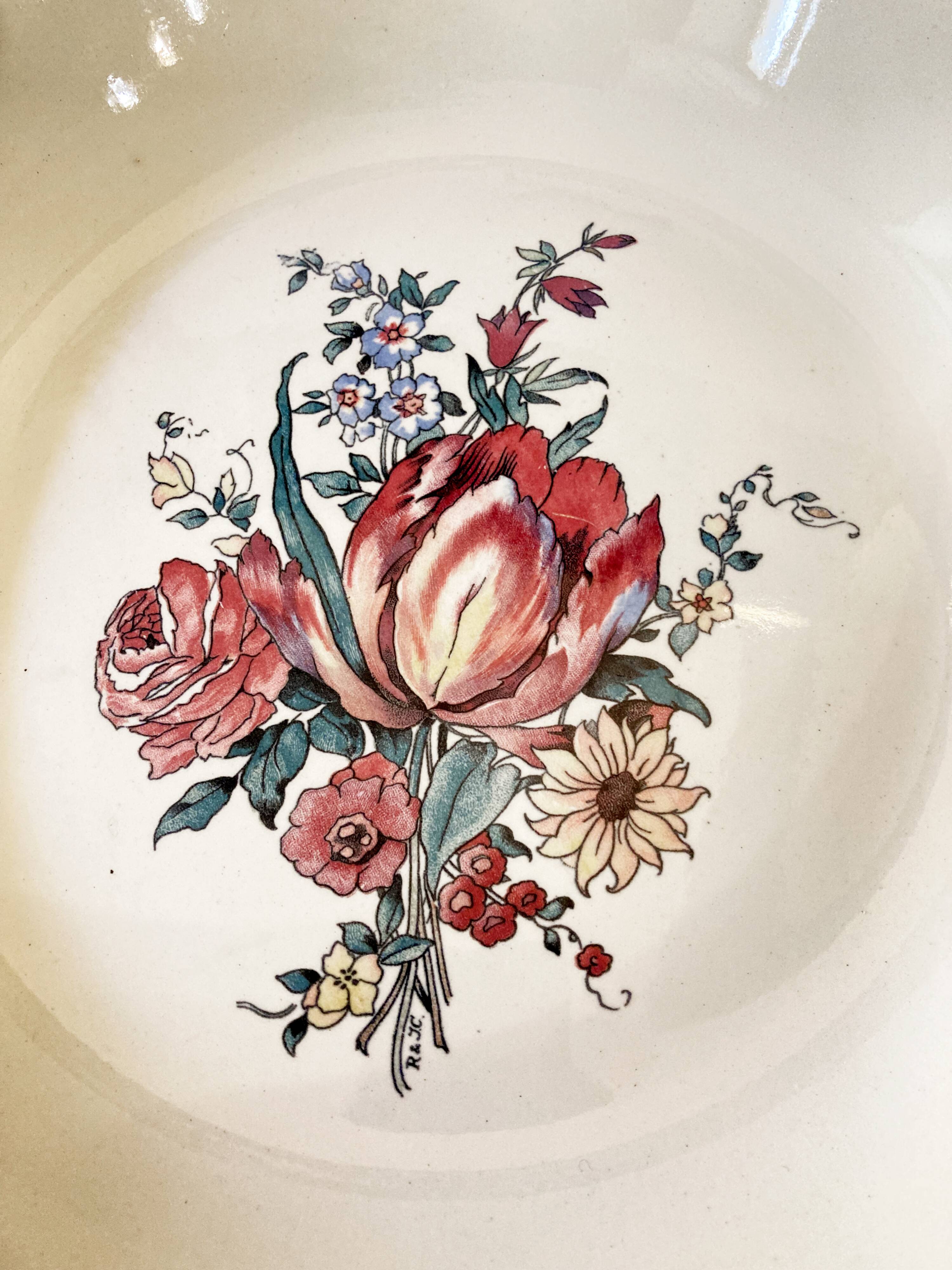 Sarreguemines earthenware dish, Lorraine model