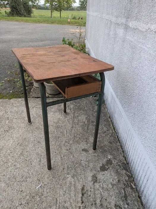 Adult desk