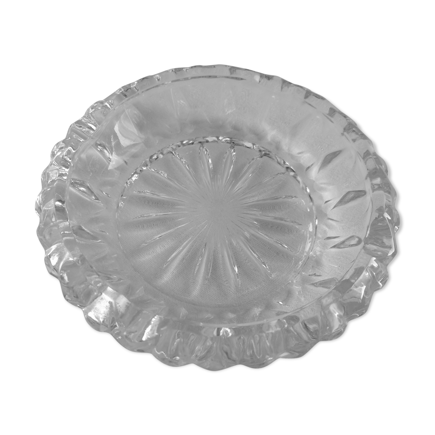 Round glass ashtray