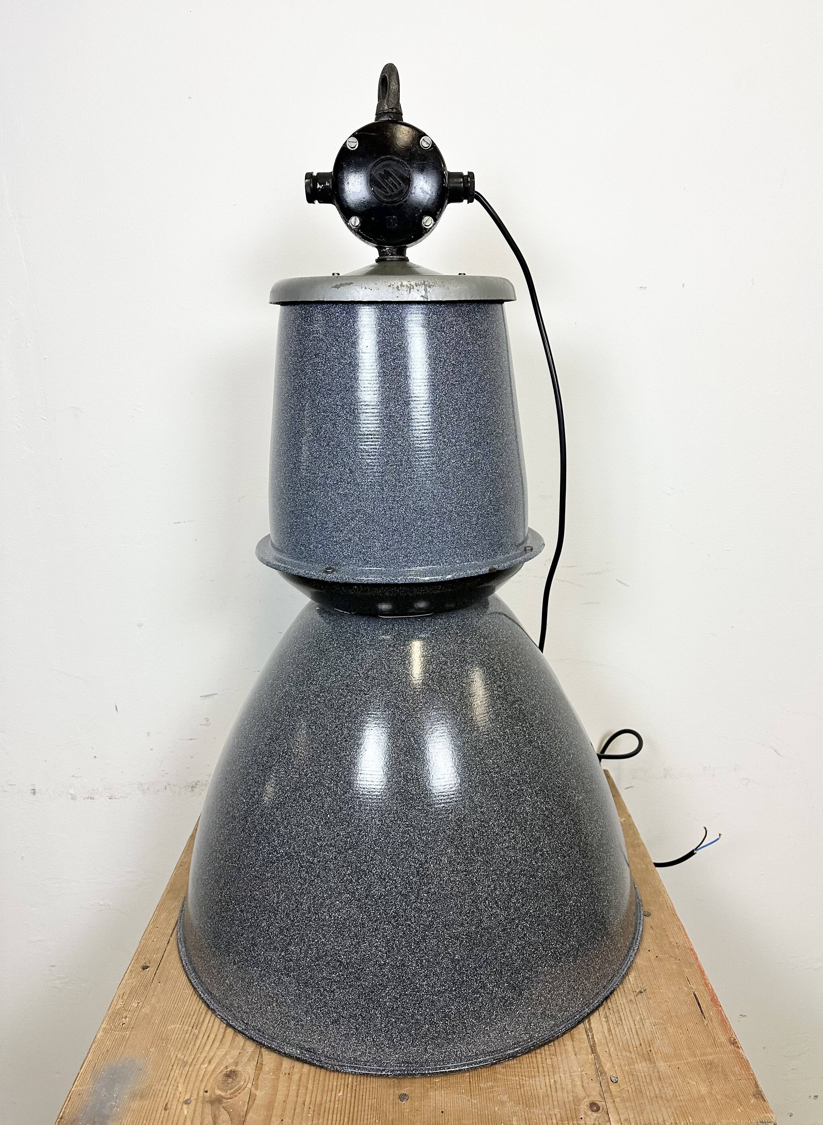 Grey enamel industrial factory lamp from Elektrosvit, 1960s