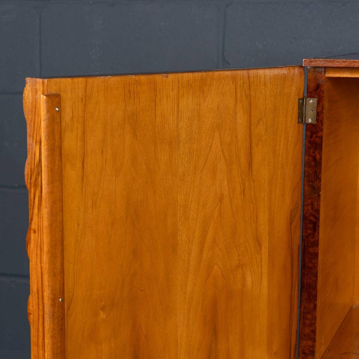 Vintage 20thc italian dry bar cabinet with 'woven' front decor on stand