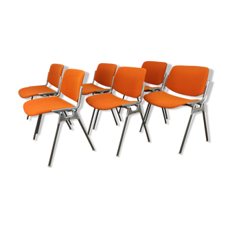 Set de 6 chaises DSC 106 orange par Giancarlo Piretti pour Castelli 1970