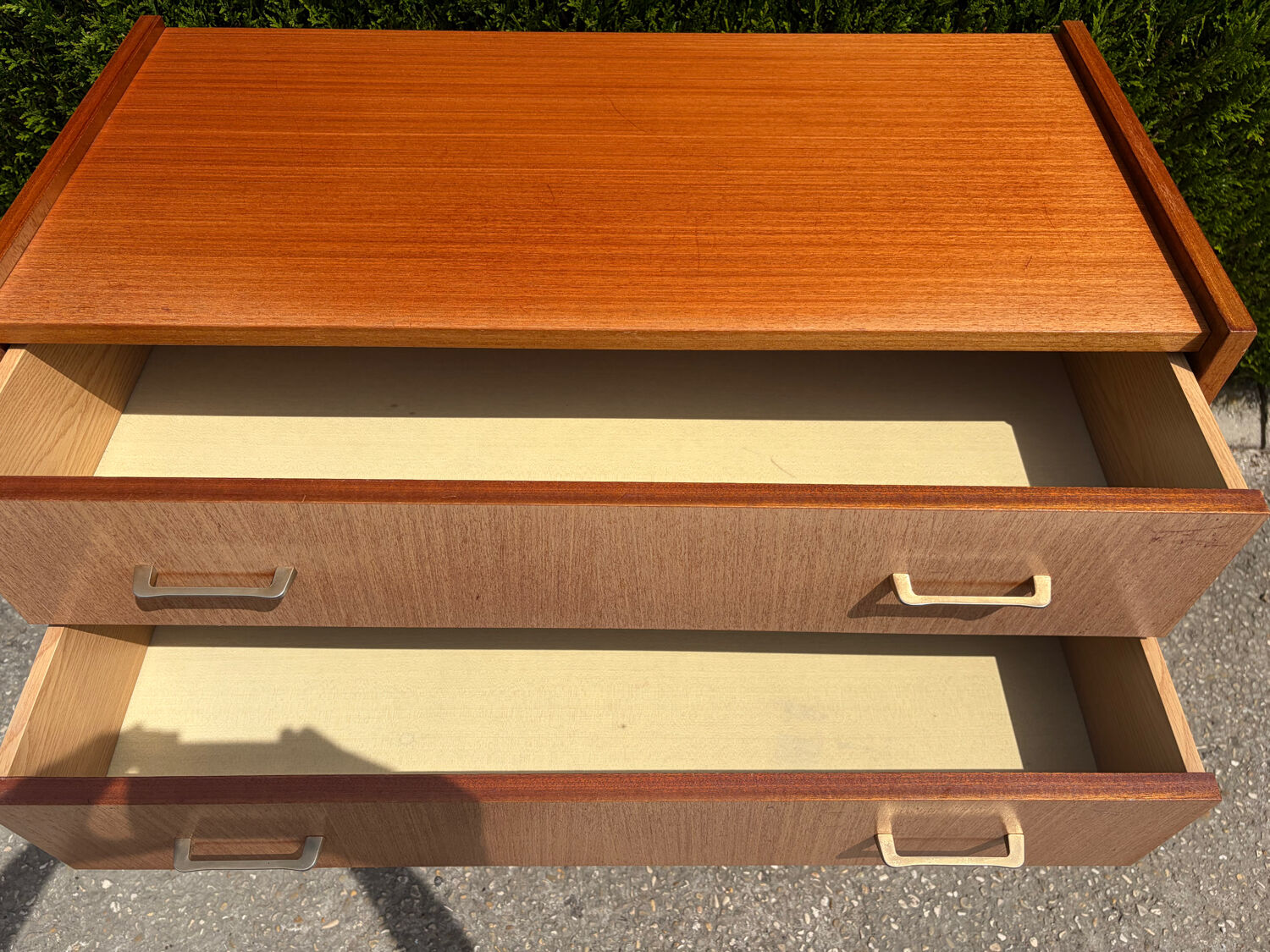 Vintage chest of drawers