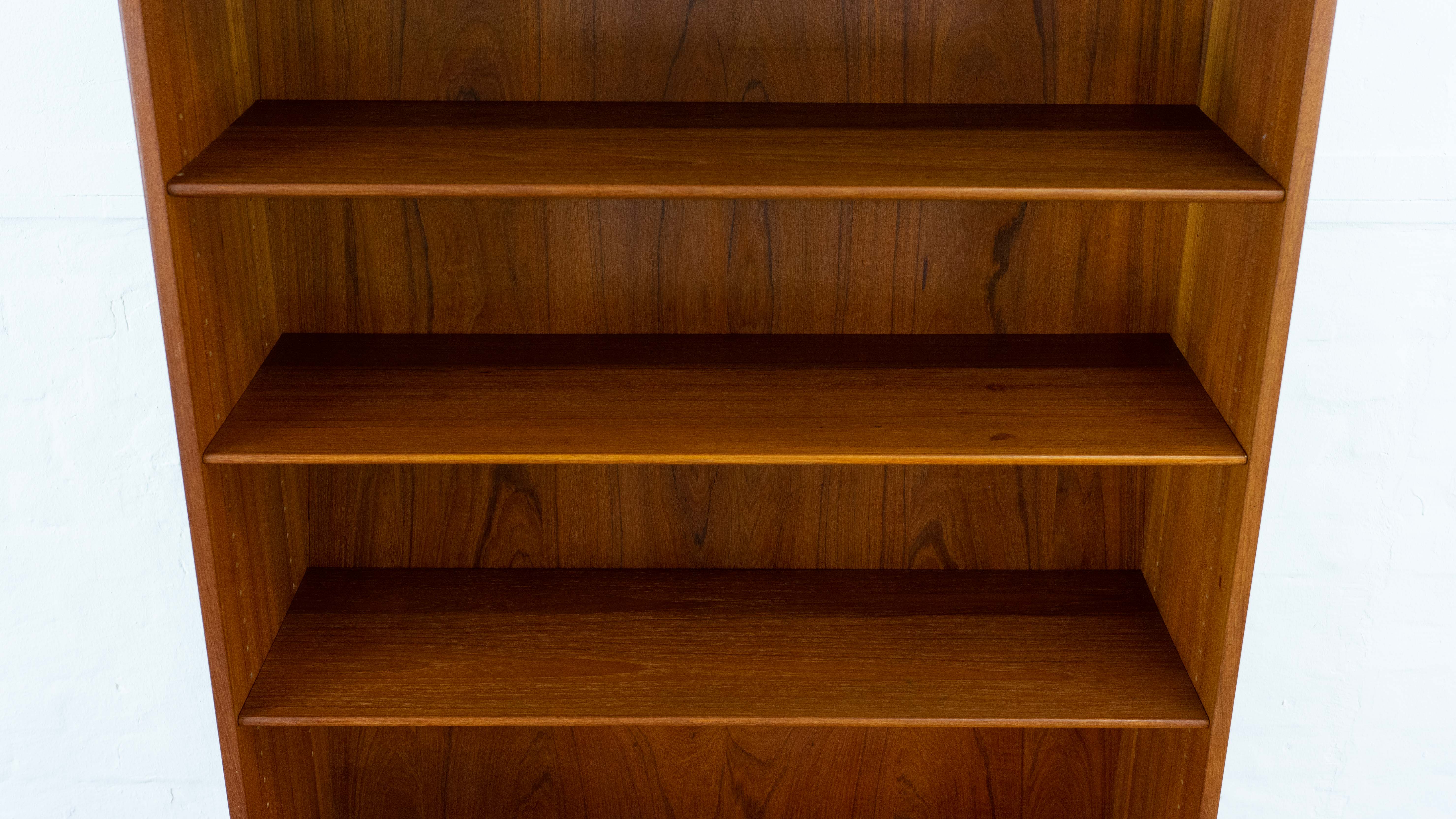 Borge Mogensen teak bookcase for Soborg Mobelfabrik, 1960s