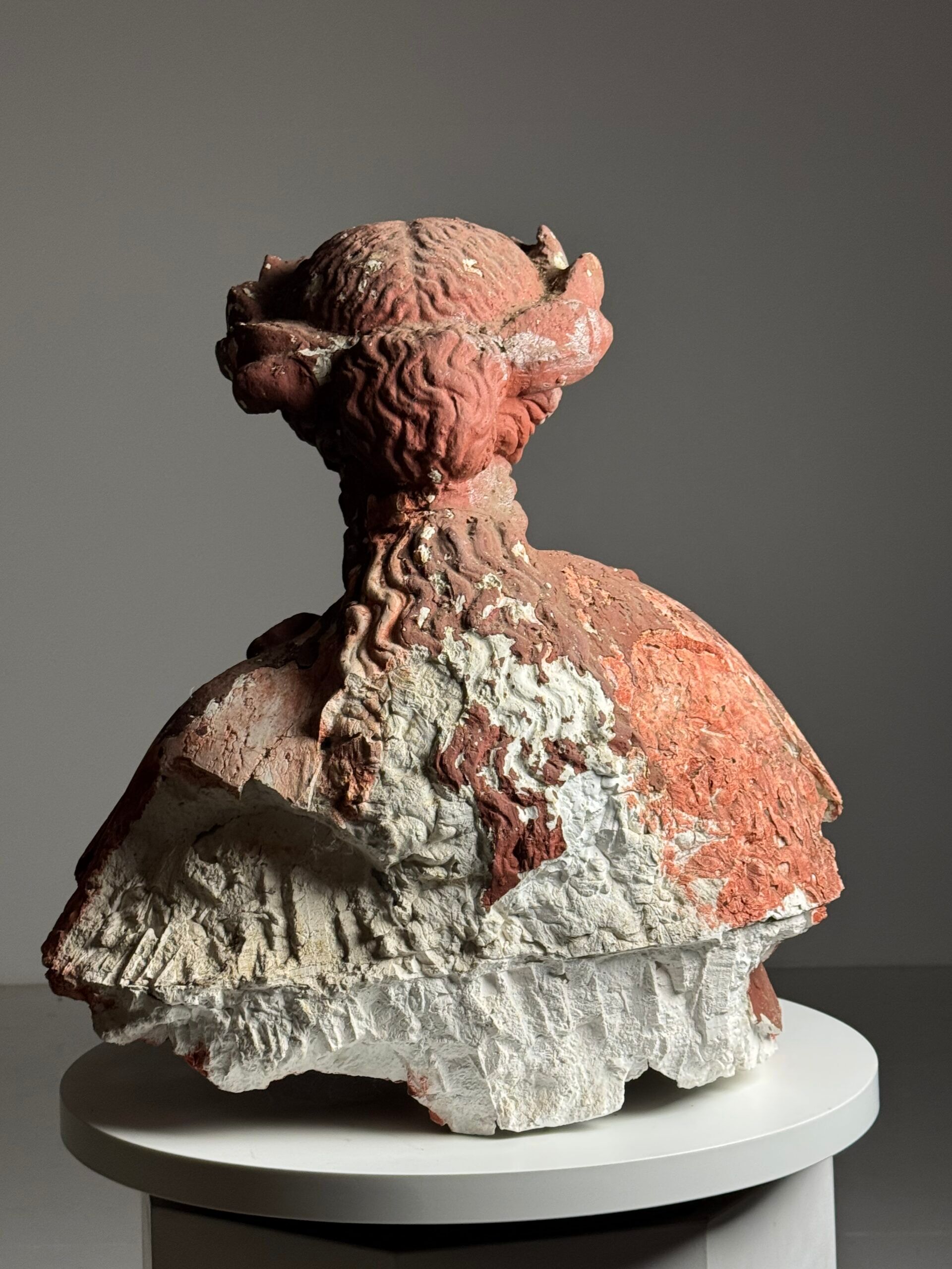 Statue en plâtre de déesse grecque du 20e siècle