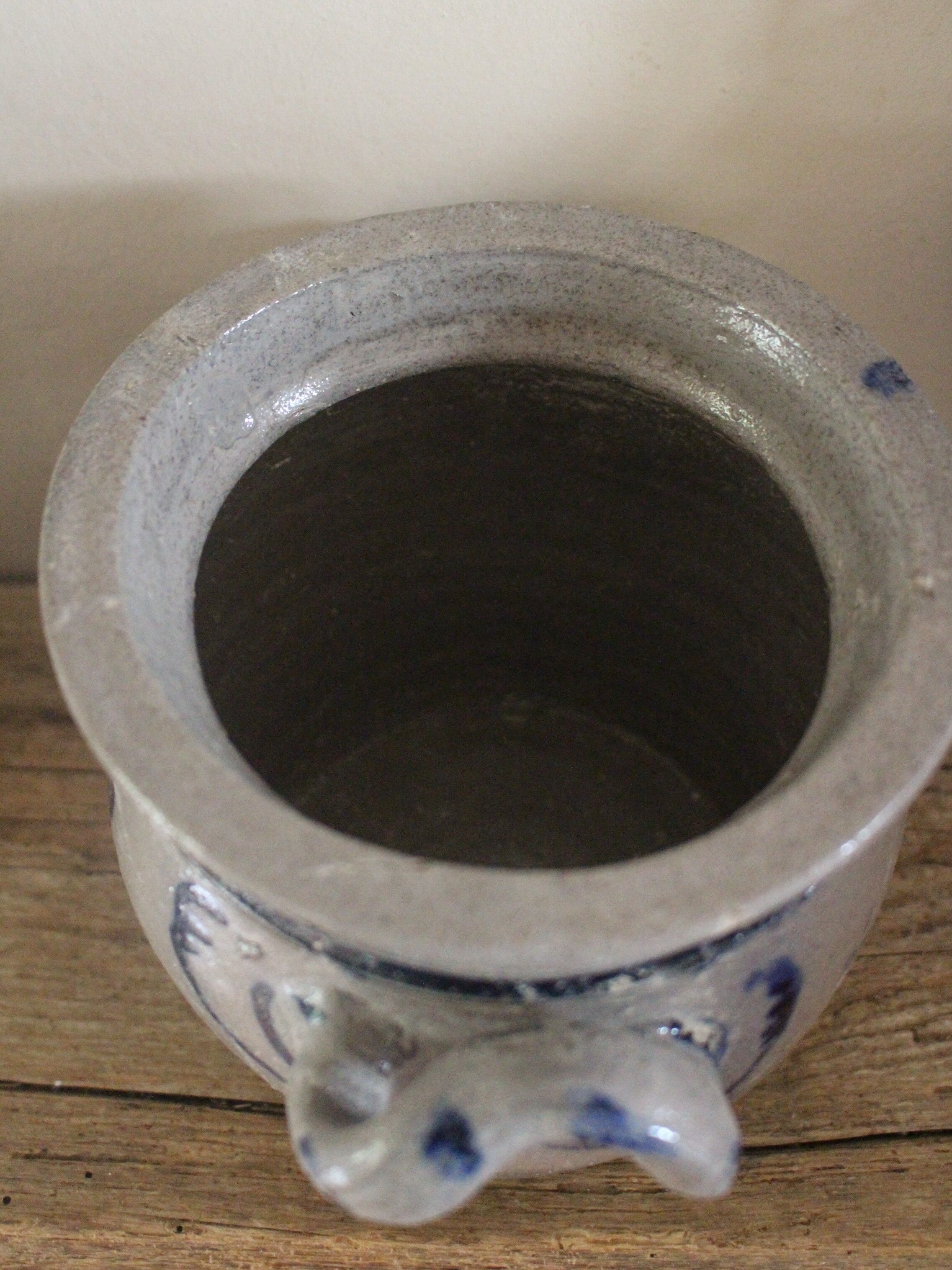 Blue grey stoneware pot