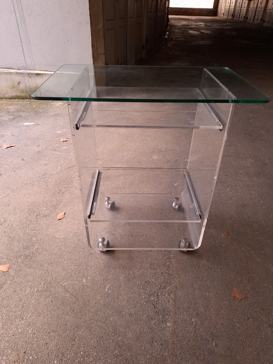 Dessert, side table David Lange for Roche Bobois