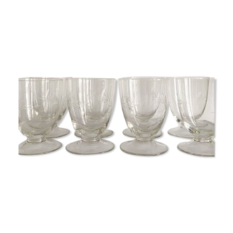 Set of 8 antique water glasses engraved on stand