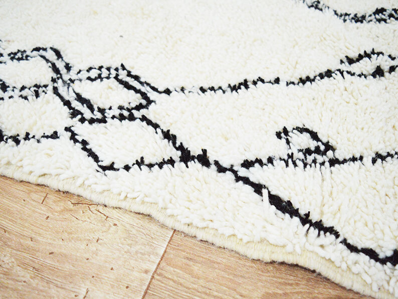 Moroccan carpet white 266x157cm