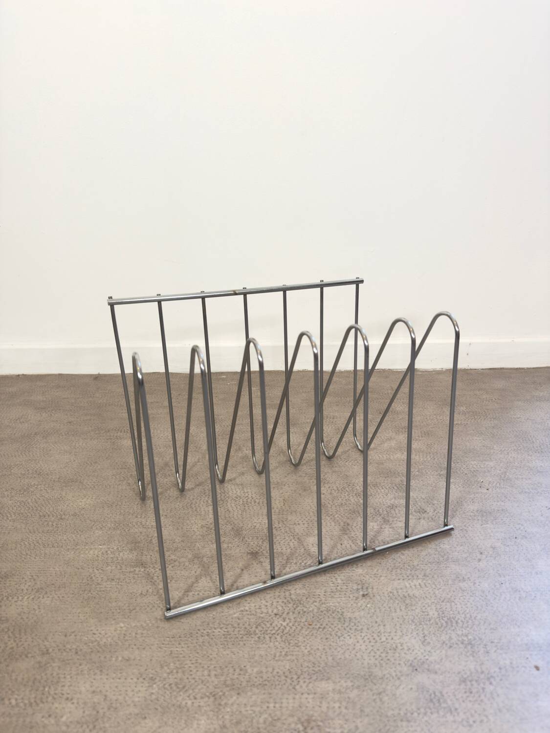 Magazine / vinyl rack