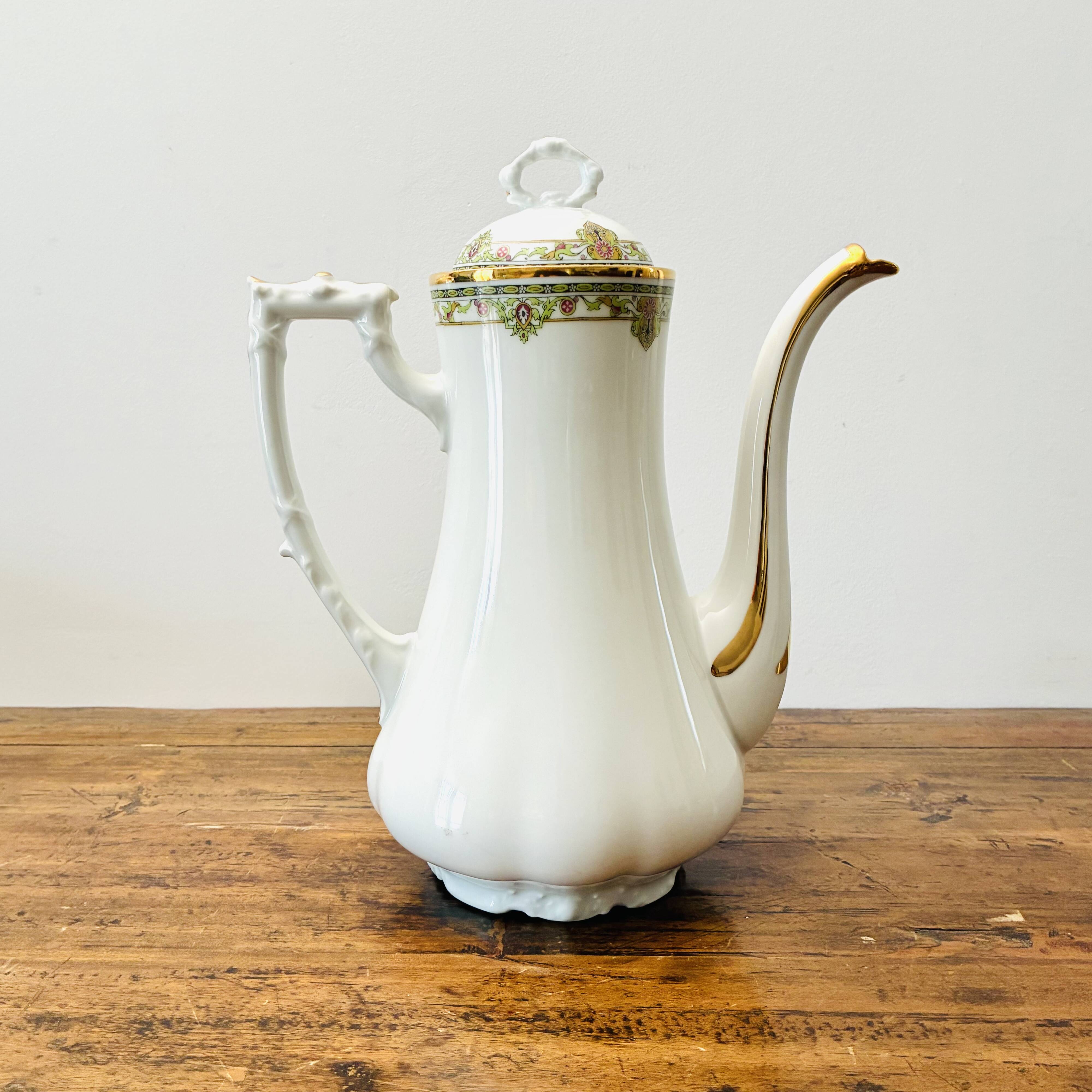Service à Café - Manufacture Royale Limoges - Porcelaine Blanche Liseré Or - Complet