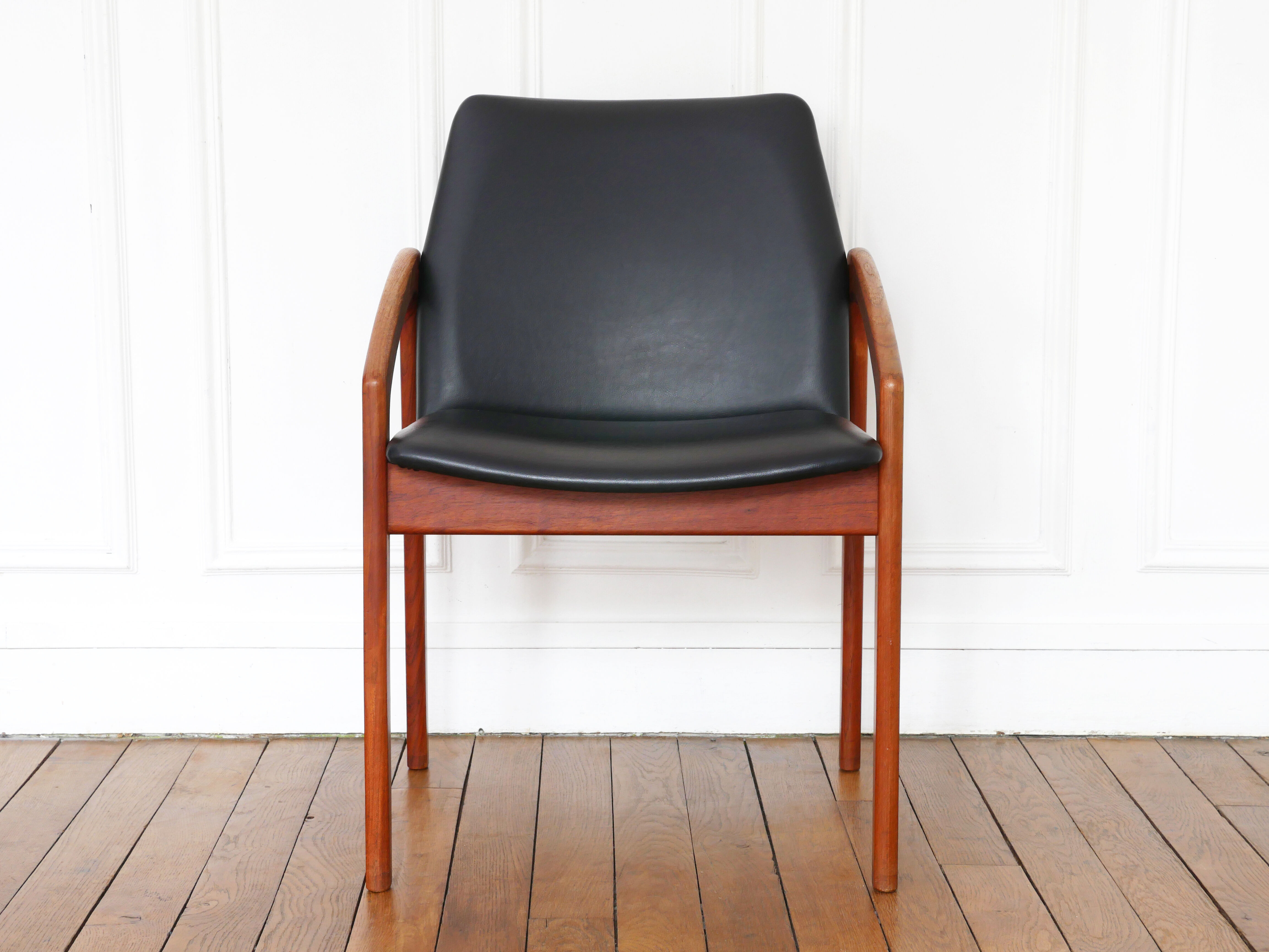 Fauteuil par Henning Kjærnulf pour Korup Stolefabrik