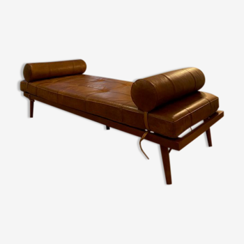 Daybed brown leather Scandinavian style