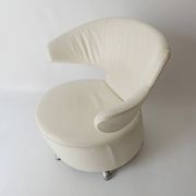 Canta and Aki swivel chairs in leather by Toshiyuki Kita for Cassina