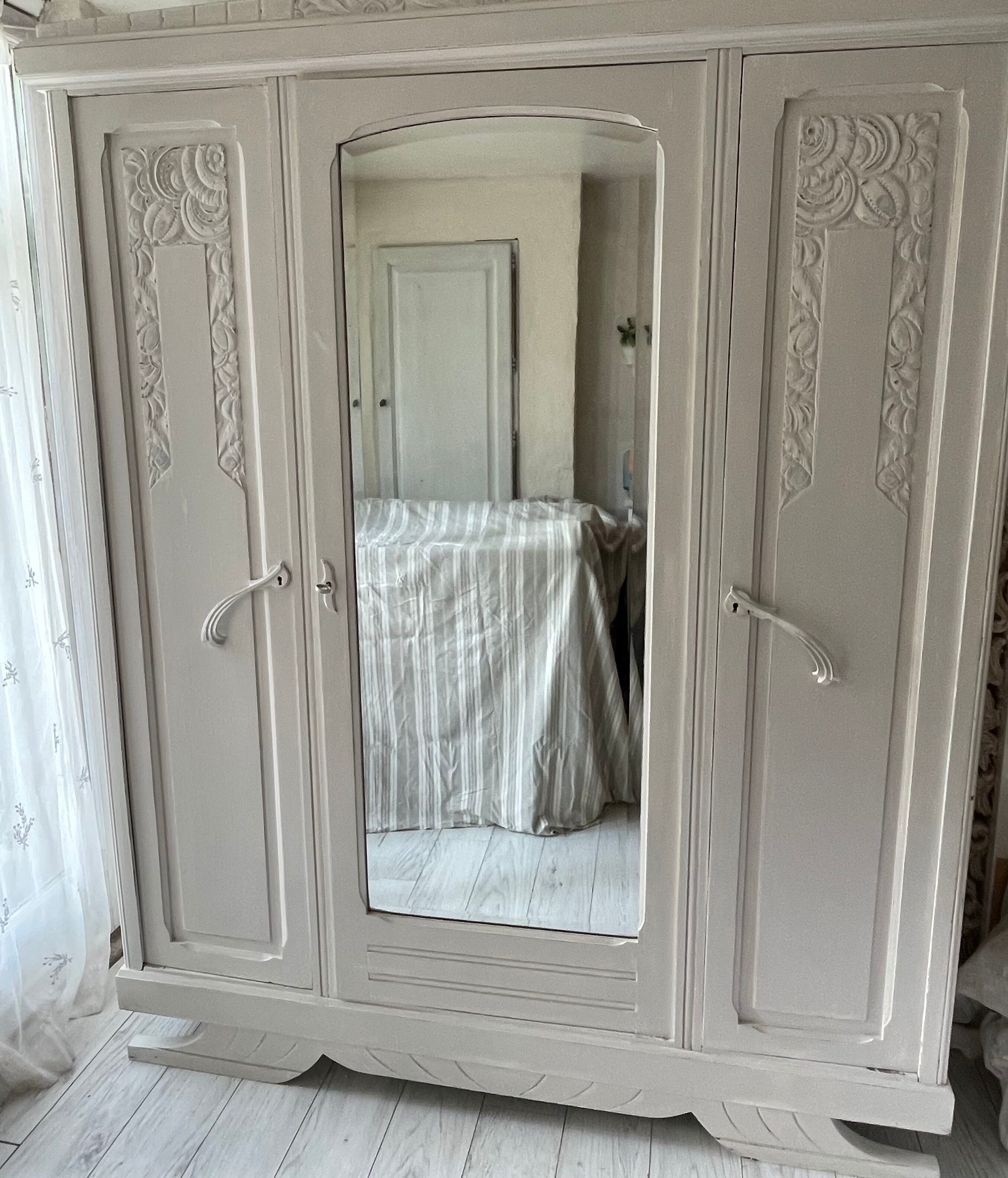 Art deco wardrobe revisited