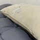 Coussin en toile ancienne style Kilim
