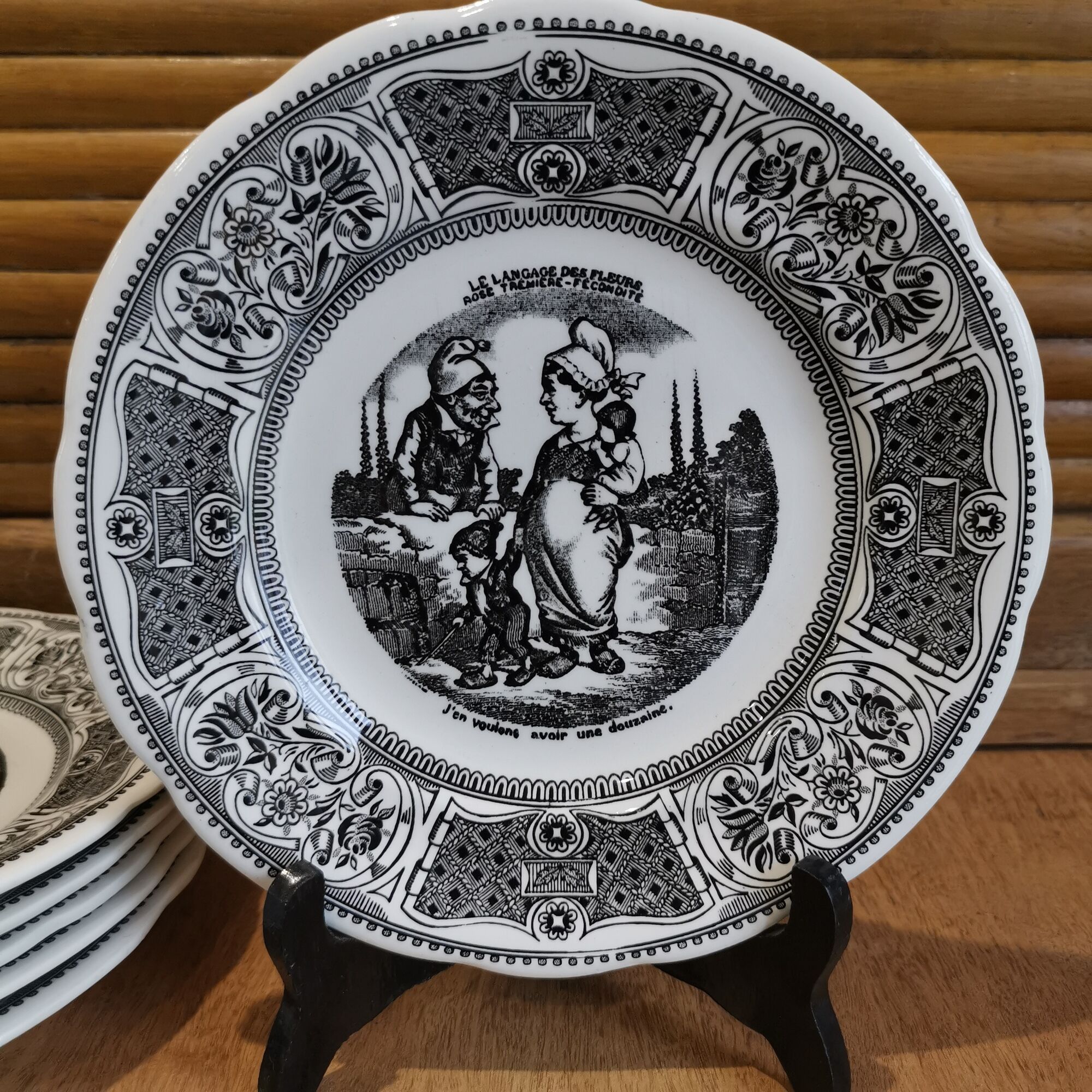 Set of 6 talking plates on "the language of flowers" in Gien earthenware