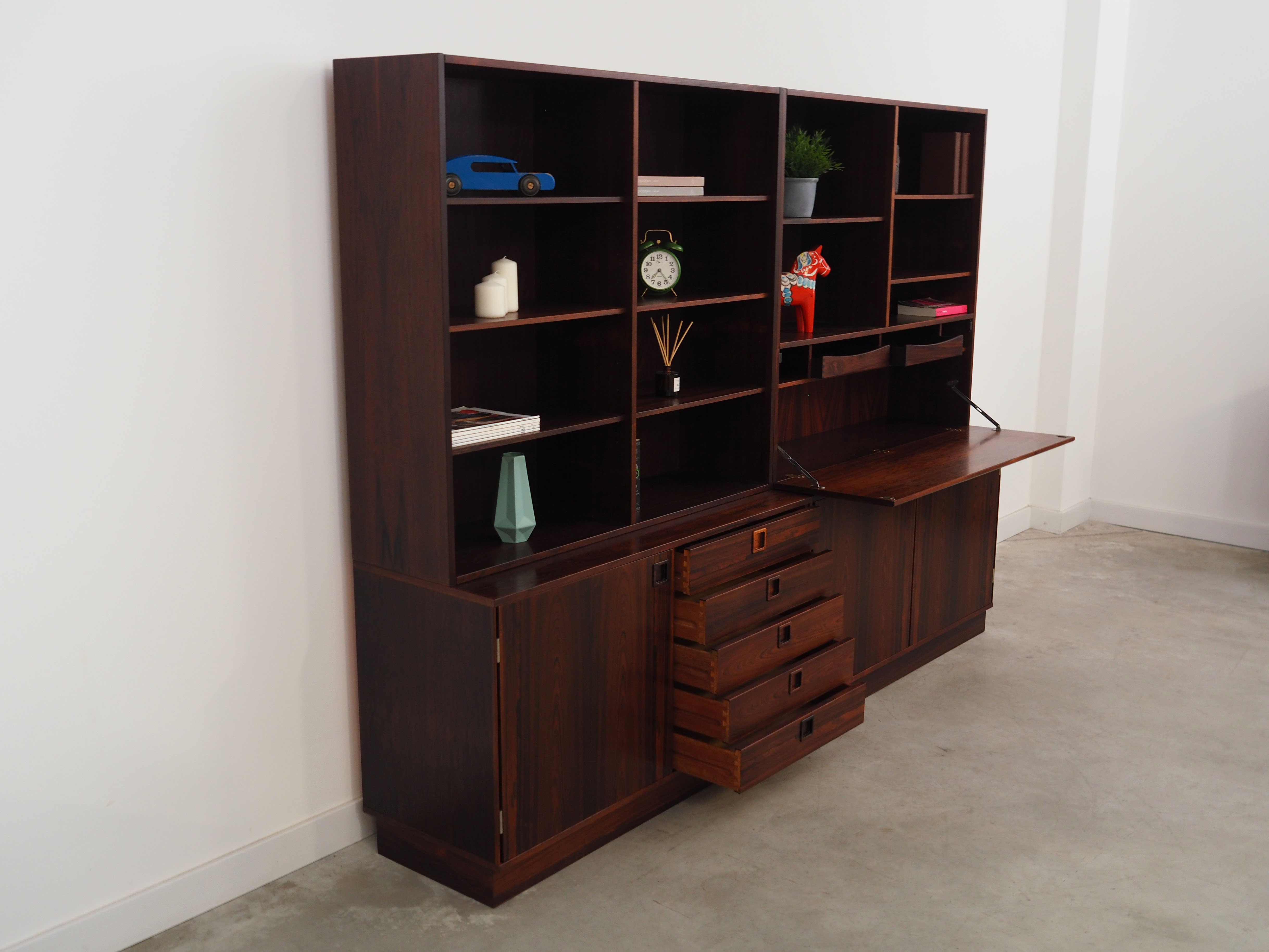 Set of rosewood bookcases, Danish design, 1970s, designer: Peter Løvig Nielsen