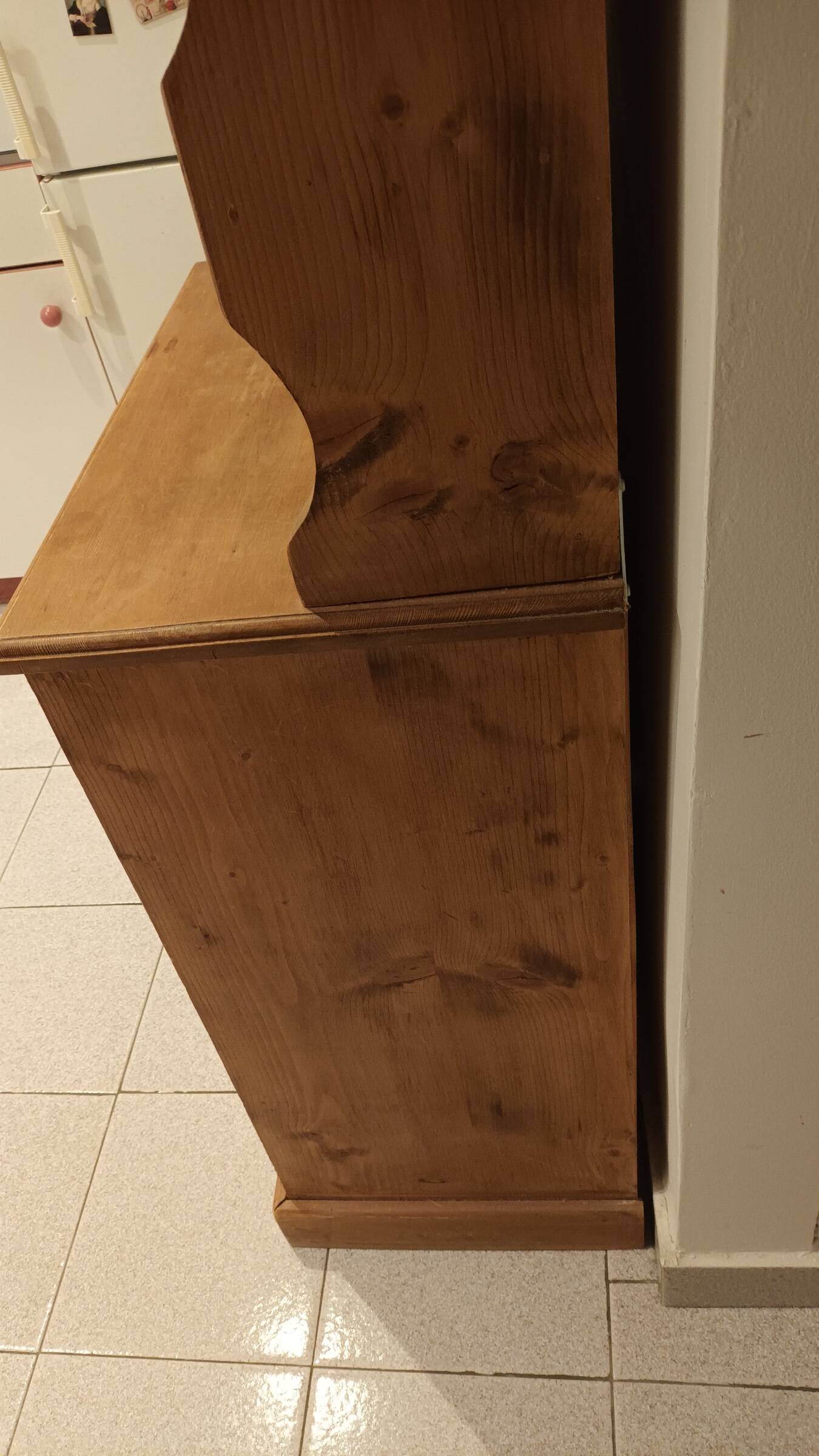 Small pine dresser in English style