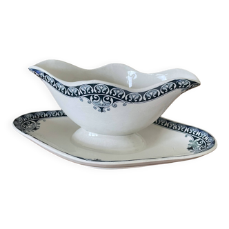 Antique sauce boat in Saint-Amand earthenware (Nord)