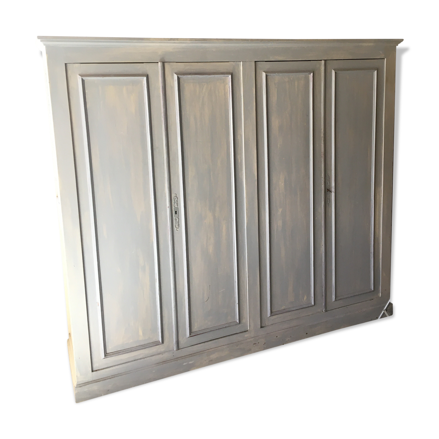 Old closet 4 doors