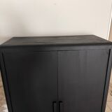 Armoire vintage en bois noir