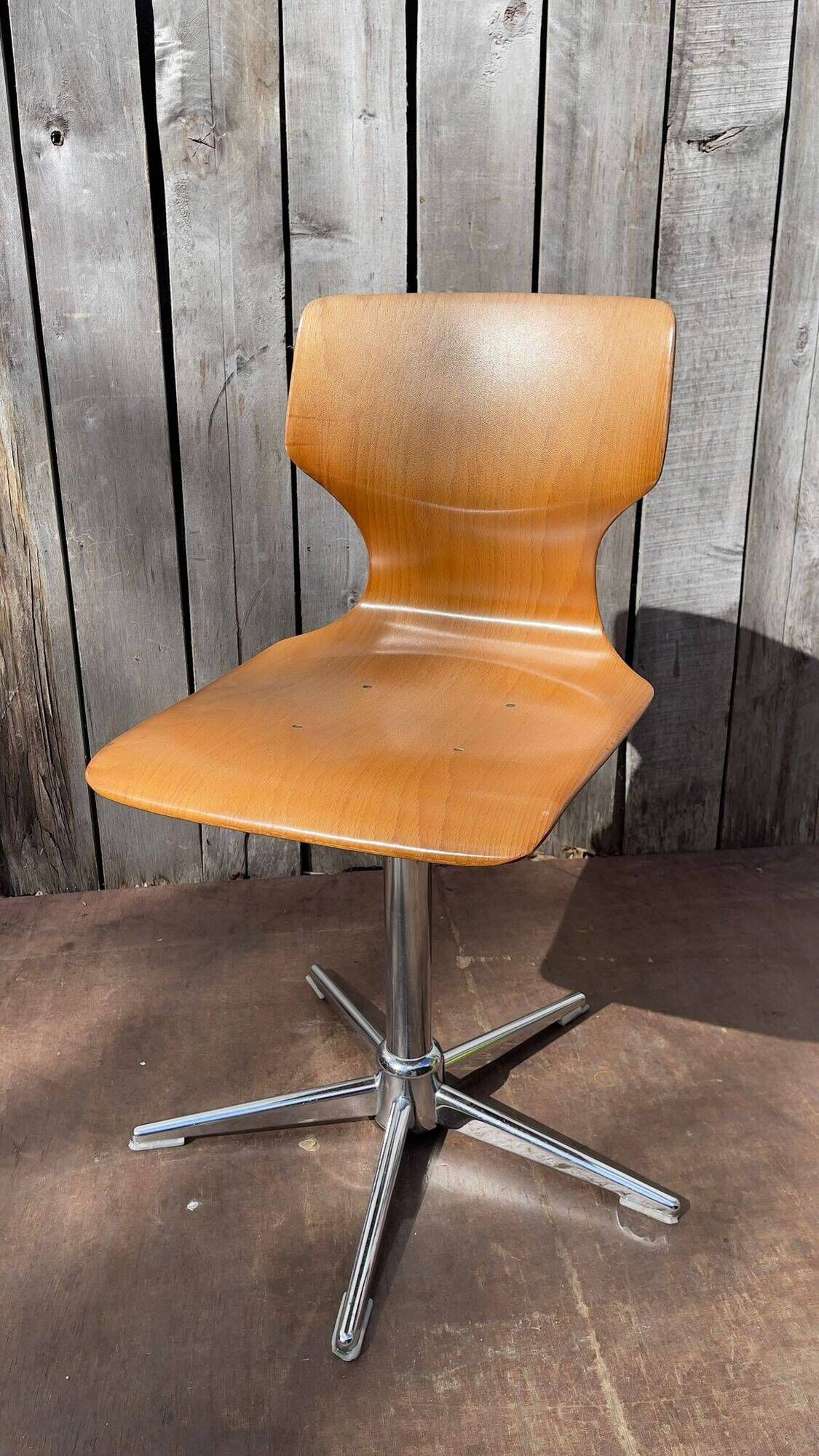 Vintage adjustable Pagholz workshop chair – 1970s industrial design
