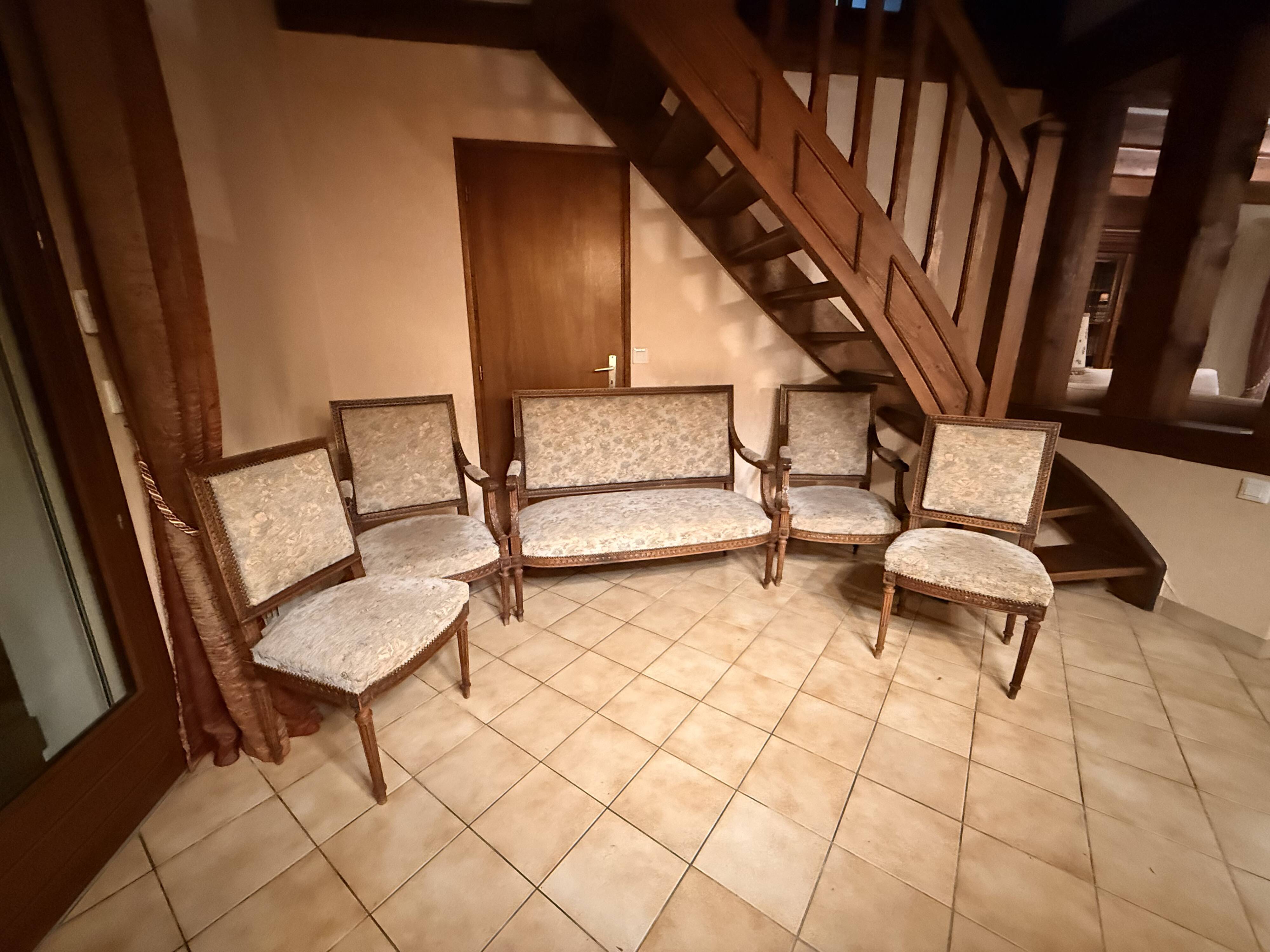 Louis XVI salon style