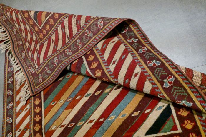 Turkish carpet Kazak Kurdish 175 x 121 cm